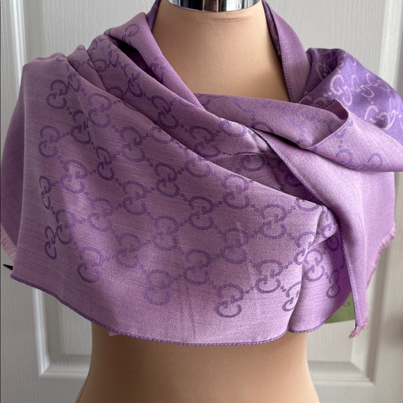 GUCCI Made In Italy Wool Silk Blend Luxury Logo Scarf Lilac 18in W x 71in L NWT - Picture 15 of 15
